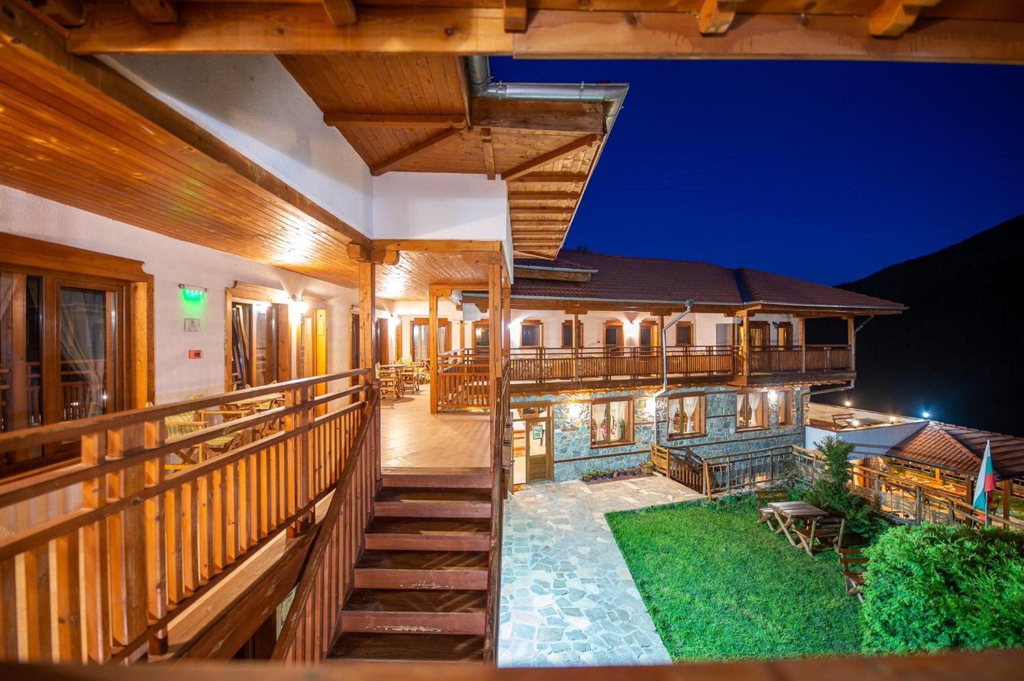 Hotel Mursal Yagodina Exterior photo
